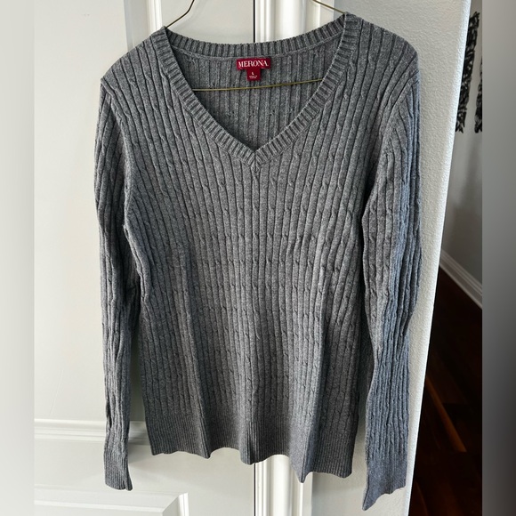 Merona Sweaters - CLEARANCE Women’s Large Gray V-Neck Knit Sweater